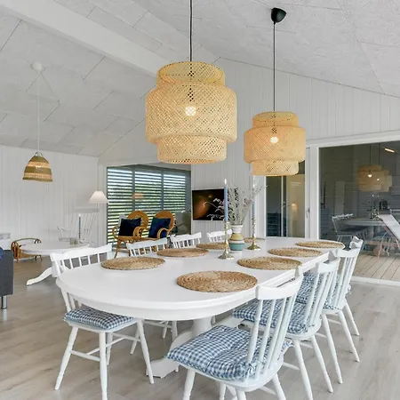 4 Bedroom Stunning In
