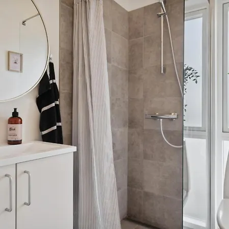 Holiday home 4 Bedroom Stunning In